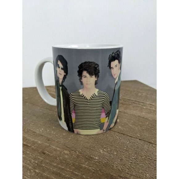 Jonas brothers vintage mug Enesco canada Disney - Picture 1 of 6